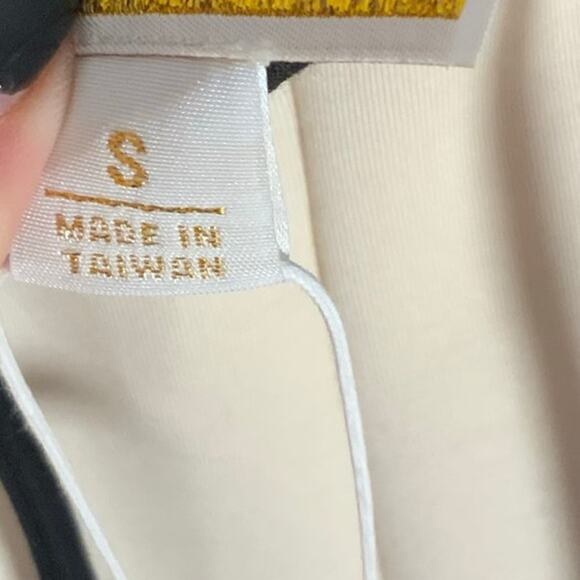 EMILY MCCARTHY TEDDY CROP TROUSER - BLACK SAND NWT - Picture 6 of 9